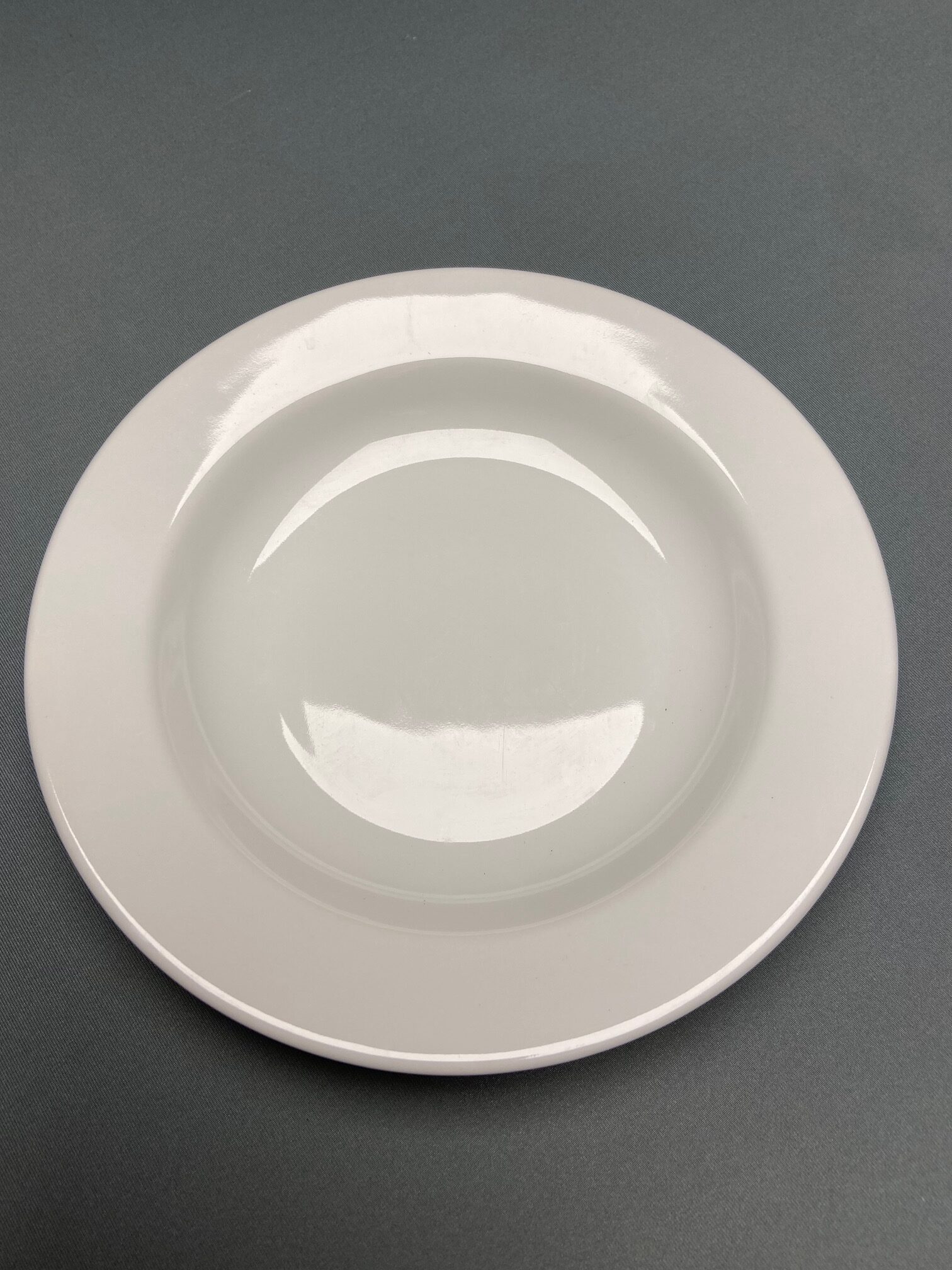 Assiettes bol et creuse